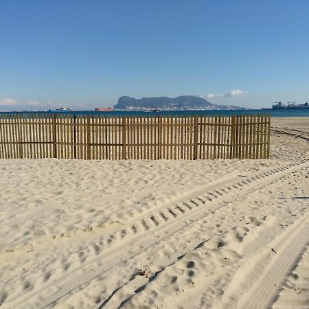 Appartement Estudio A Pie De Playa Con Bano Y Cocina Privados à Algésiras Extérieur photo