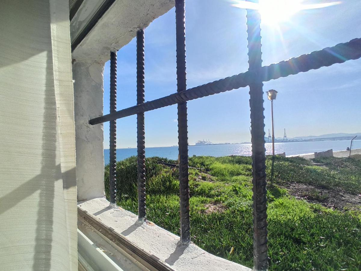 Appartement Estudio A Pie De Playa Con Bano Y Cocina Privados à Algésiras Extérieur photo